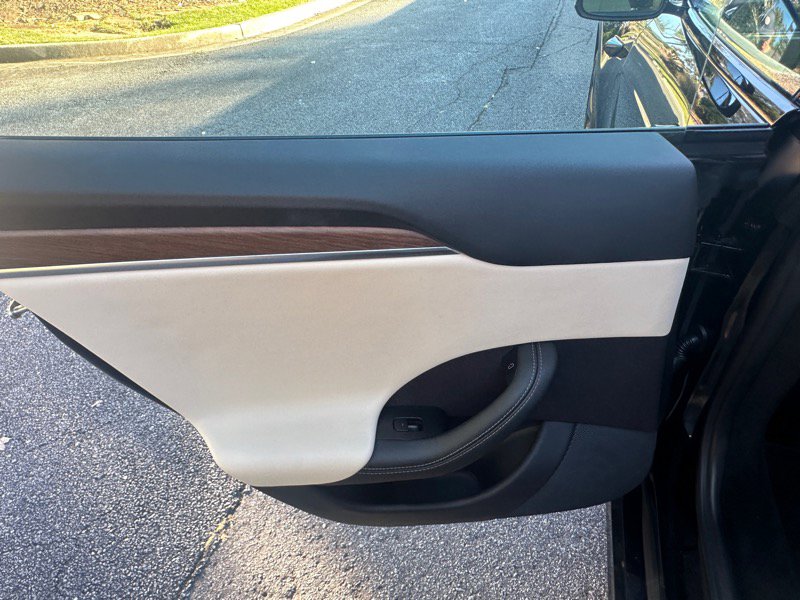 Used 2022 Tesla Model S AWD image 65