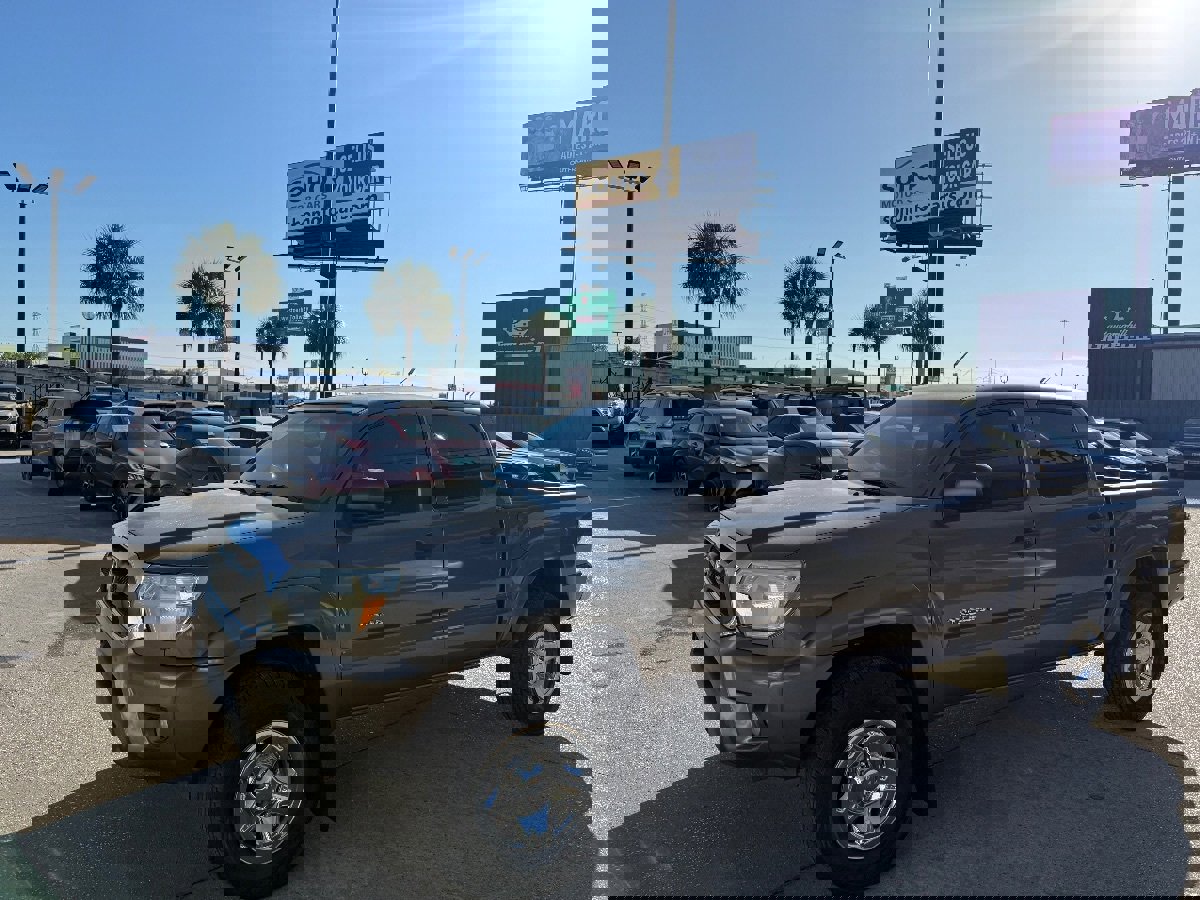 Used 2013 Toyota Tacoma PreRunner w/ SR5 Pkg image 9