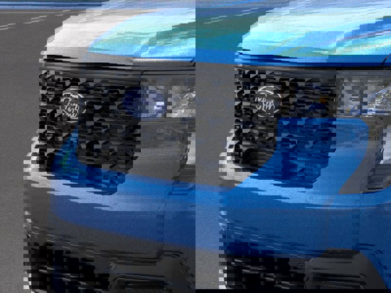 New 2025 Ford Maverick XLT image 18