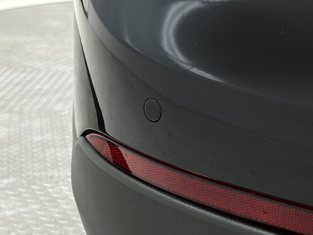 Used 2016 Lincoln MKX Reserve w/ Driver Assistance Package image 13