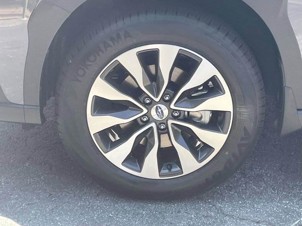 New 2025 Subaru Outback Limited w/ Popular Package #2 image 9