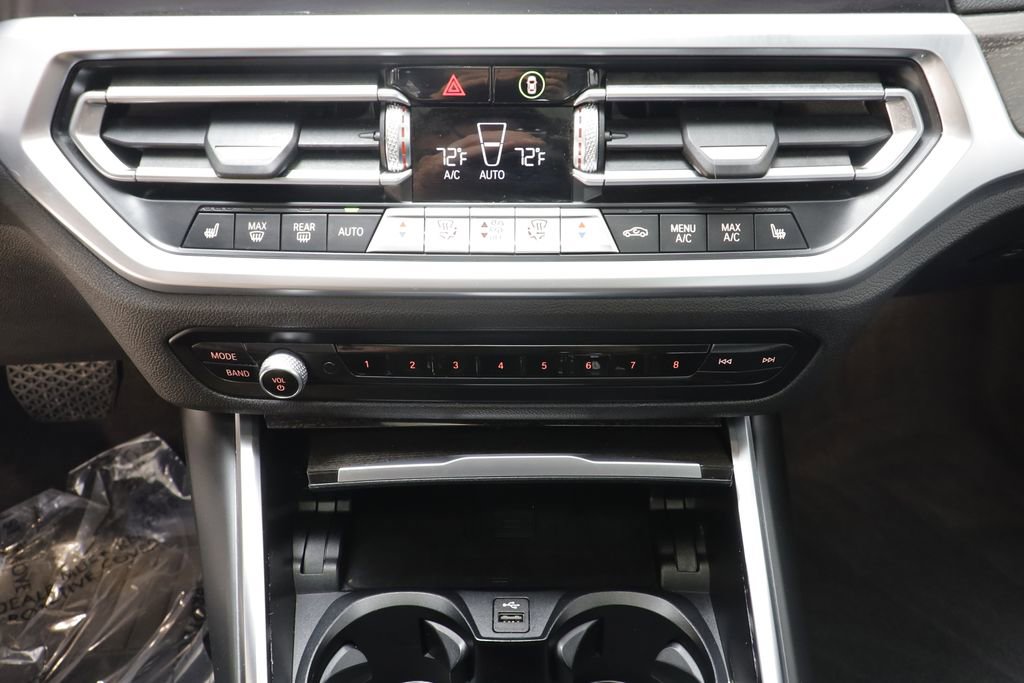 Used 2019 BMW 330i xDrive Sedan w/ Premium Package image 13