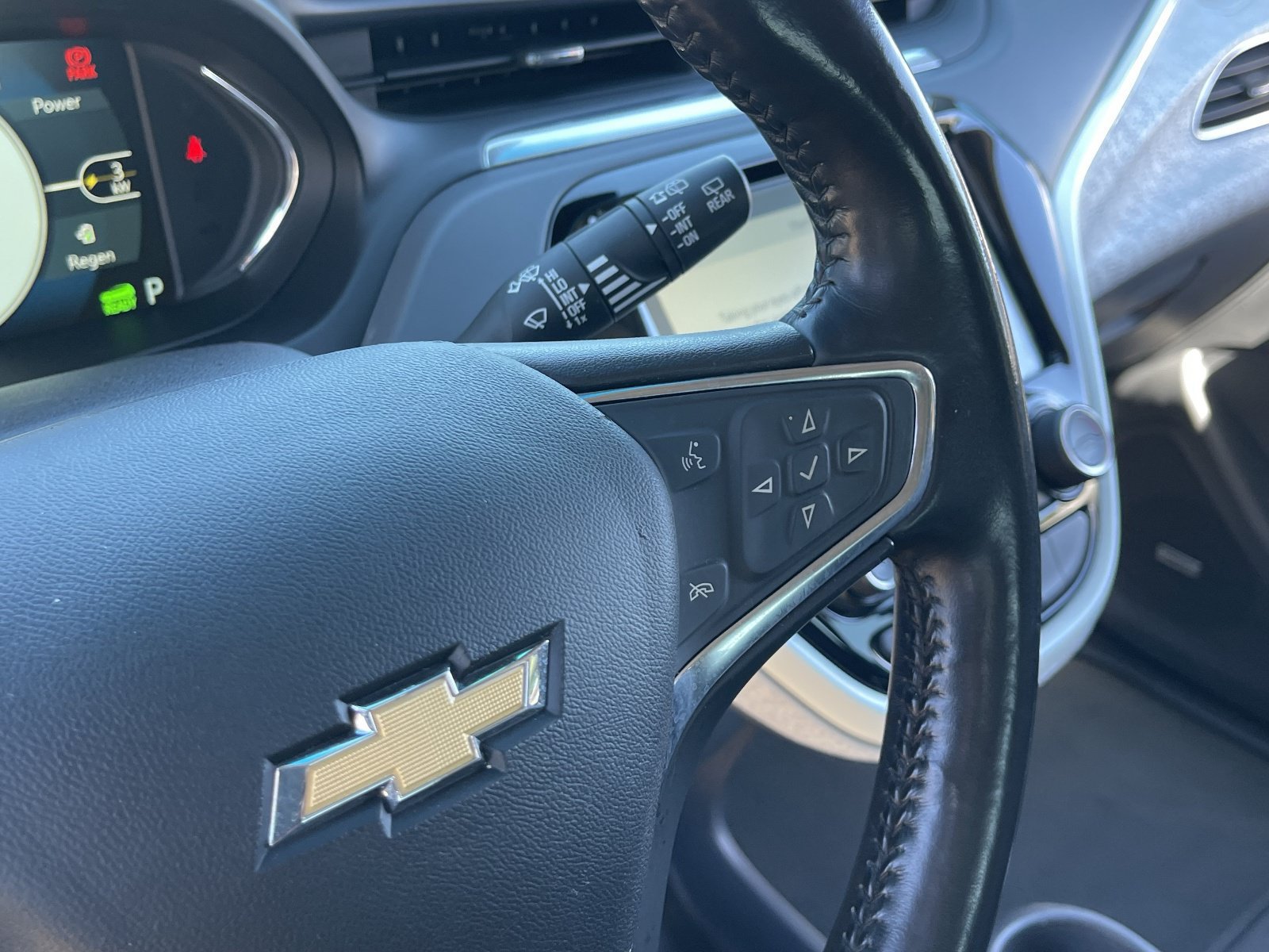 Certified 2020 Chevrolet Bolt Premier w/ Infotainment Package FWD image 26