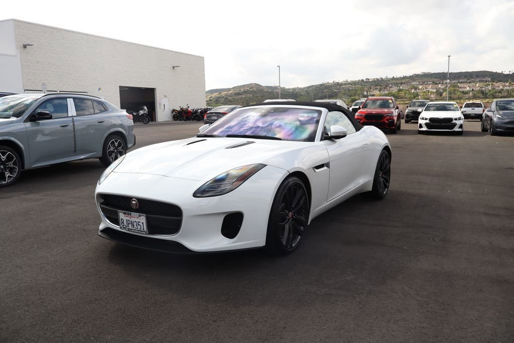 Used 2020 Jaguar F-TYPE Convertible image 2