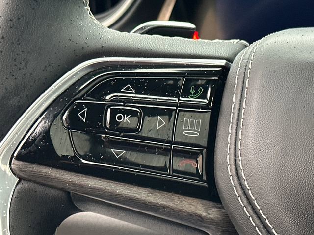 Used 2024 Jeep Grand Cherokee Overland w/ Trailer Tow Package image 32