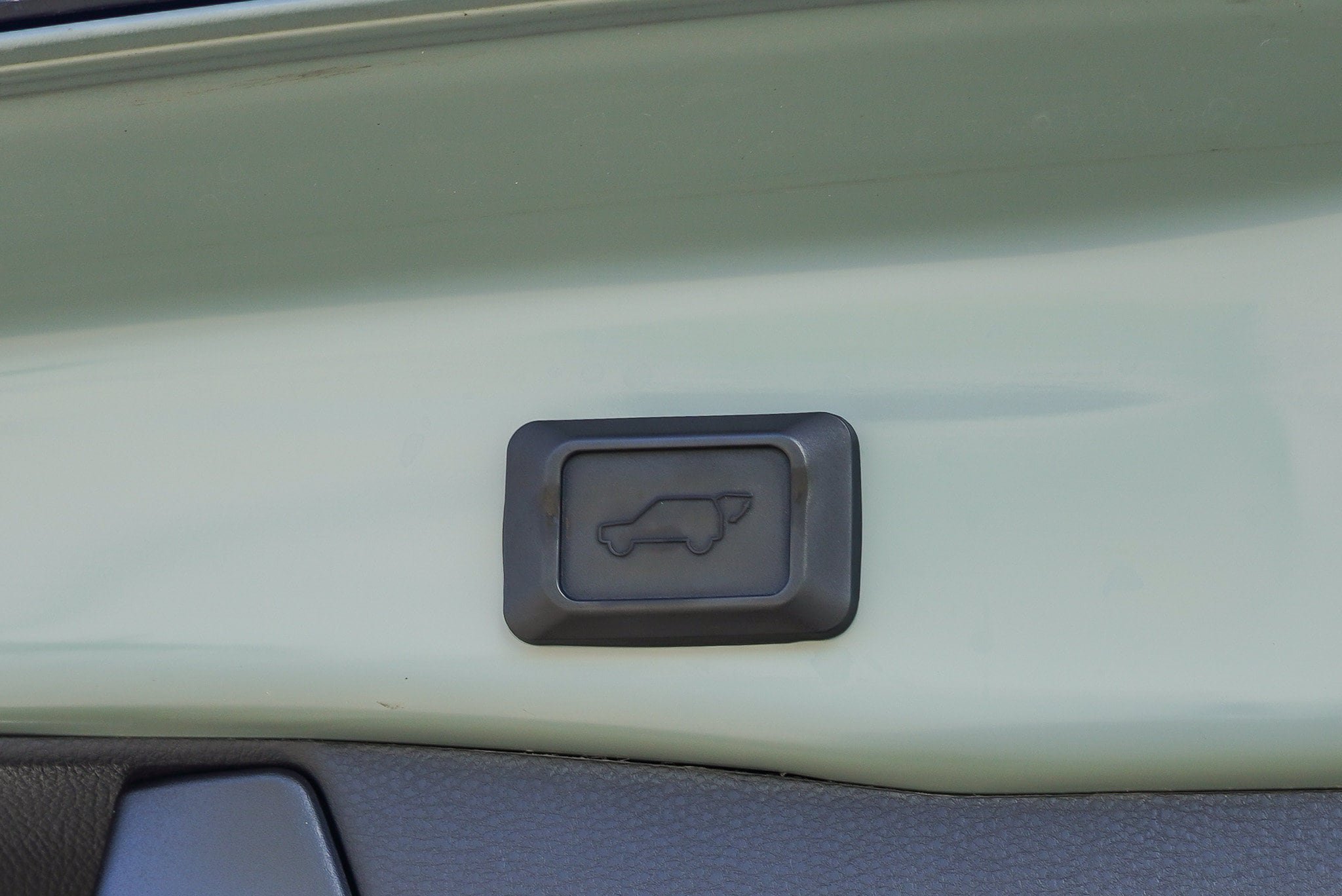 Certified 2021 Toyota RAV4 XLE w/ Convenience Package FWD image 15