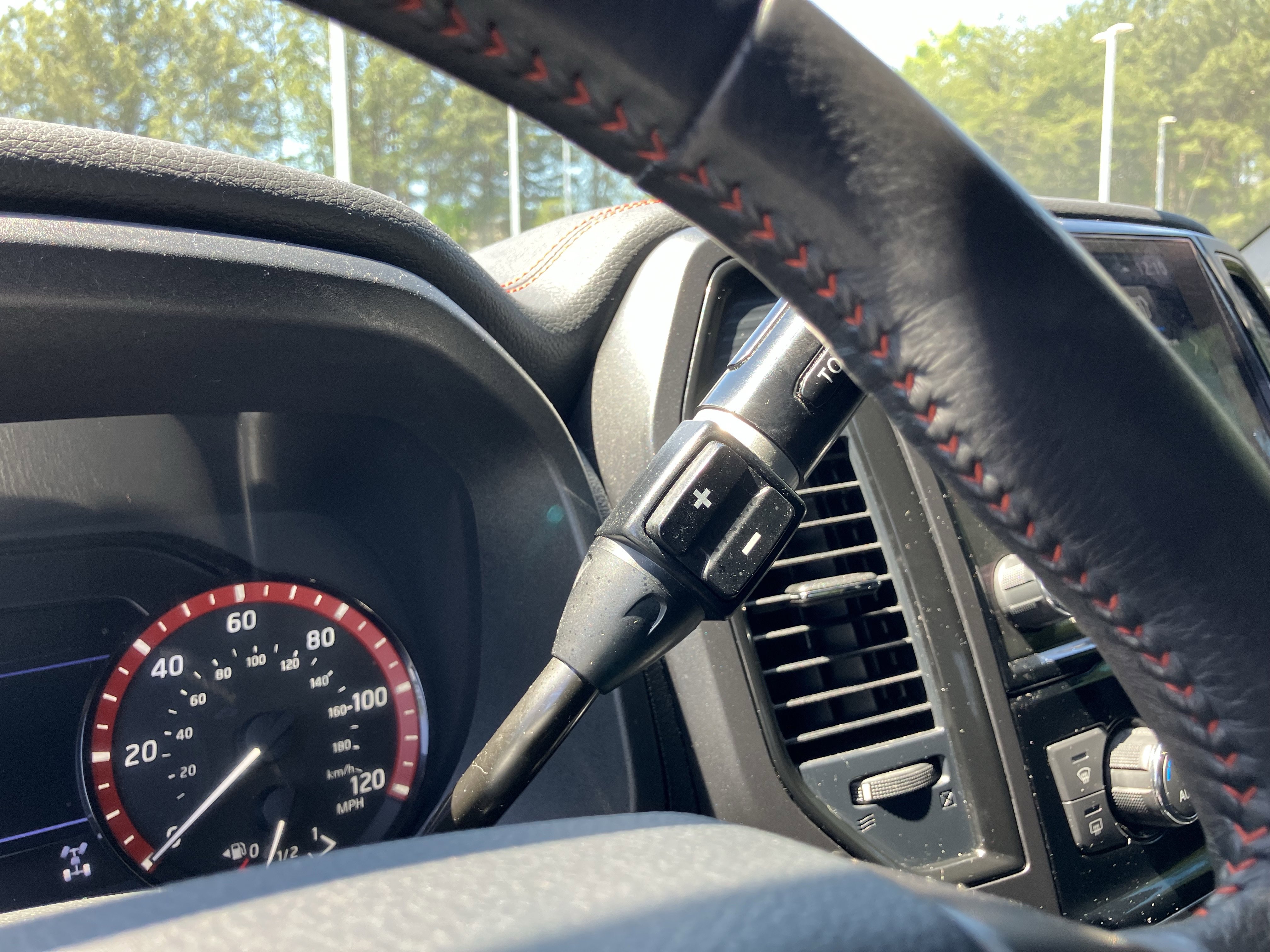 Used 2023 Nissan Titan PRO-4X w/ Pro-4x Convenience Package AWD/4WD image 26