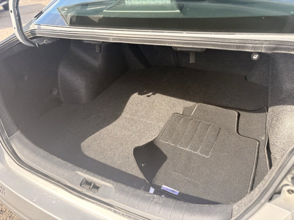 Used 2024 Nissan Altima 2.5 SV image 11