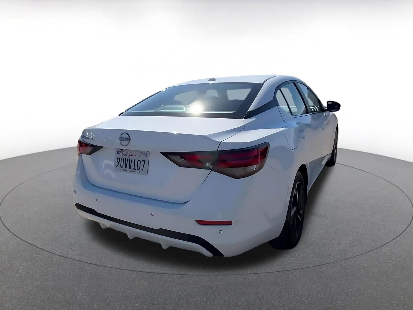 Used 2025 Nissan Sentra SV FWD image 15