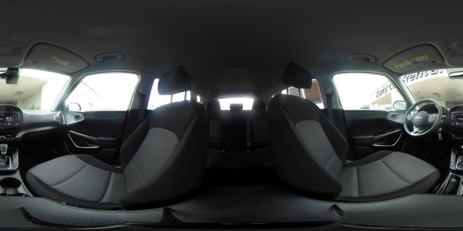 Used 2025 Kia Soul LX w/ LX Technology Package FWD image 42