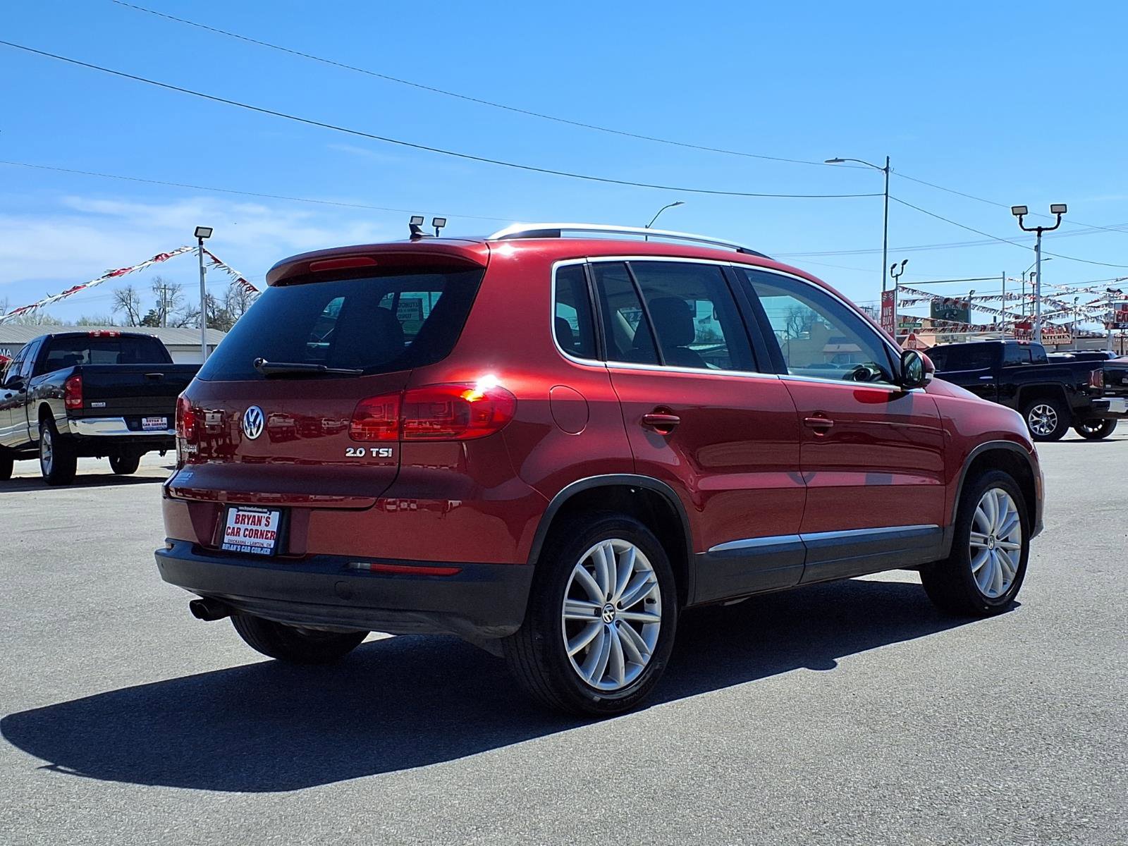 Used 2012 Volkswagen Tiguan S FWD image 21