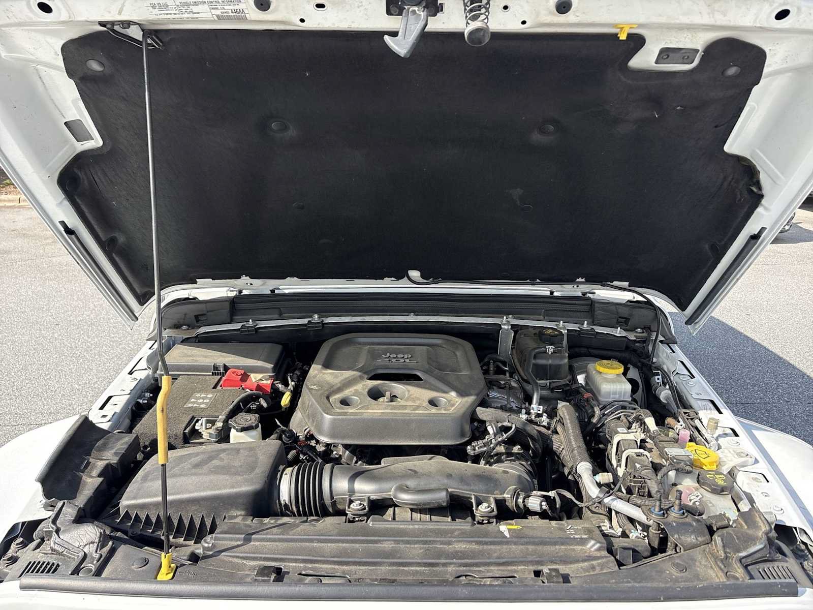 Used 2020 Jeep Wrangler Unlimited Sahara AWD/4WD image 30