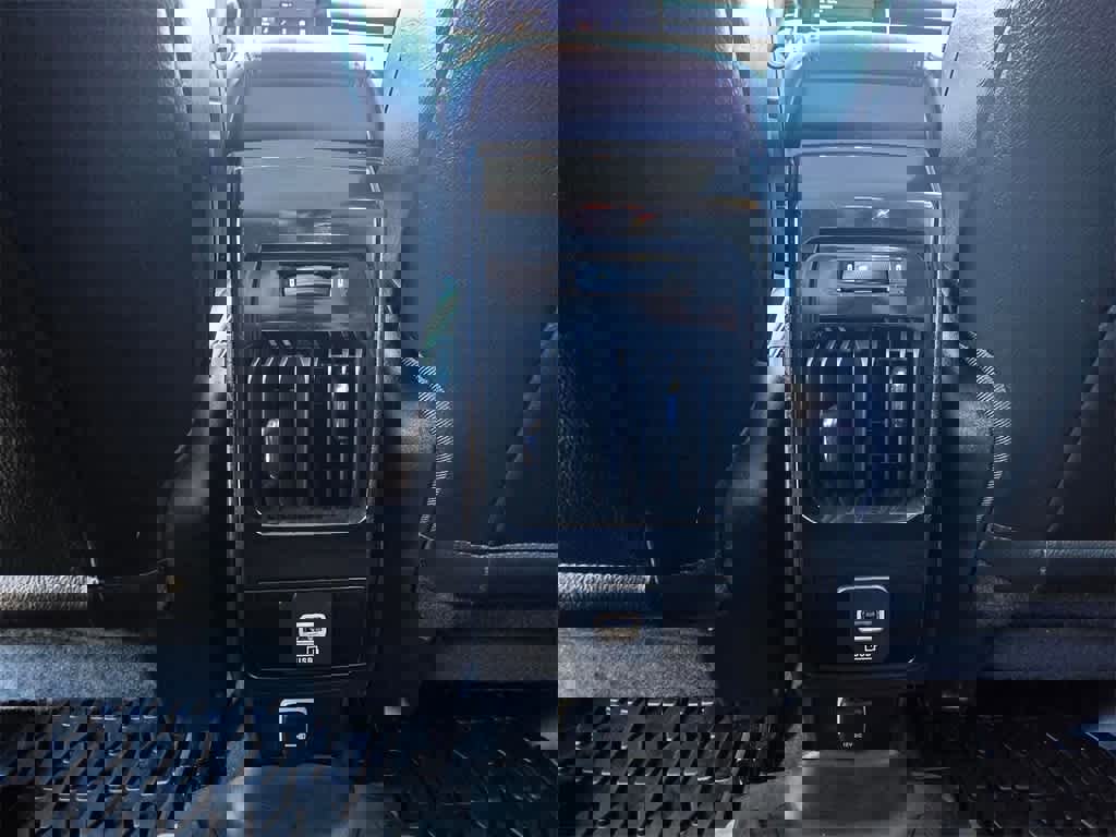 Used 2022 Jeep Compass Latitude image 9