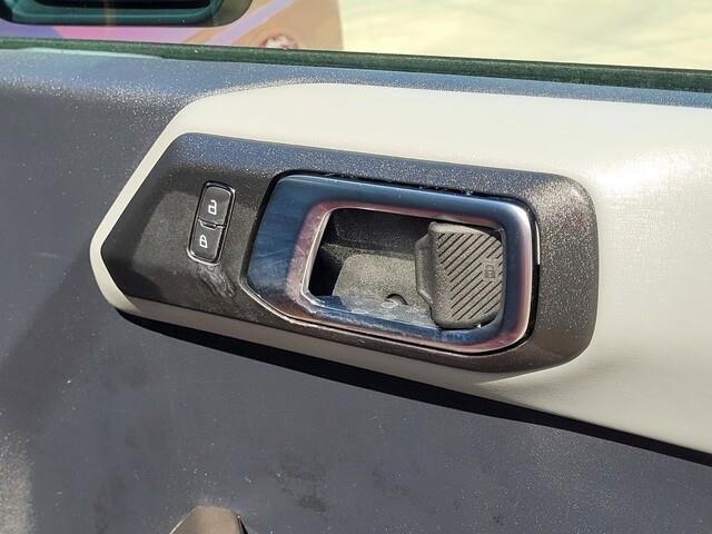 Used 2021 Ford Bronco Badlands image 12