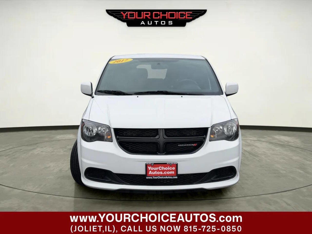 Used 2017 Dodge Grand Caravan SE image 11