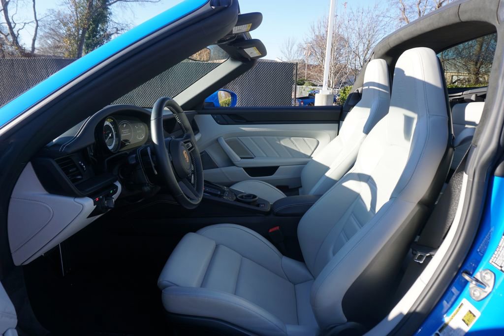 Used 2023 Porsche 911 Targa 4S image 12