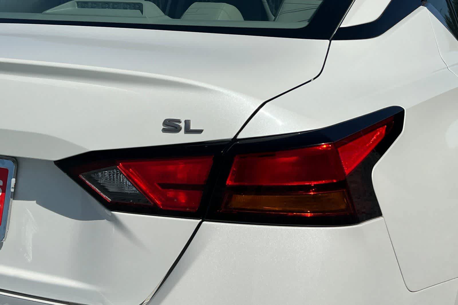 Certified 2023 Nissan Altima 2.5 SL FWD image 13