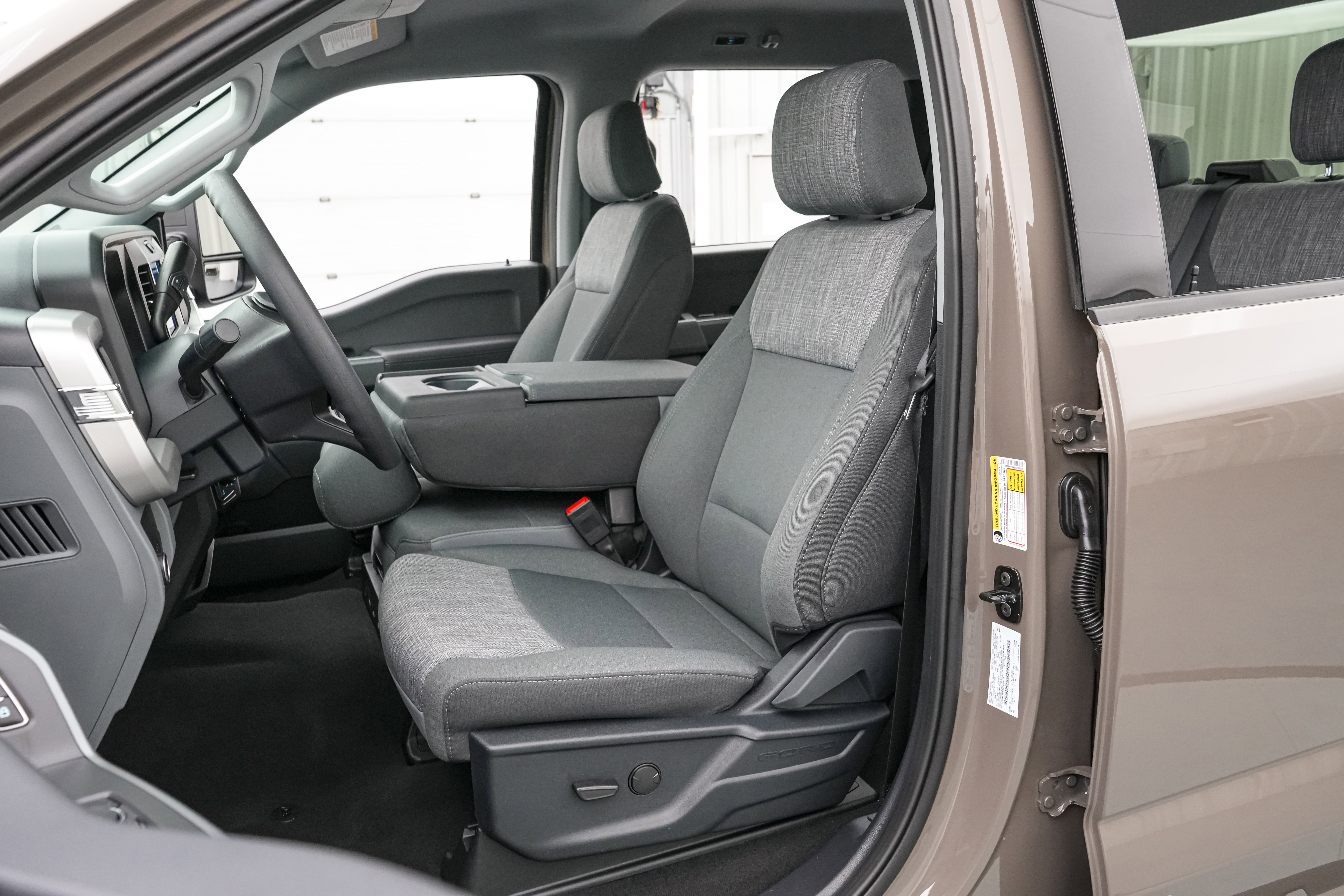 New 2026 Ford F250 XLT w/ Tremor Off-Road Package image 15