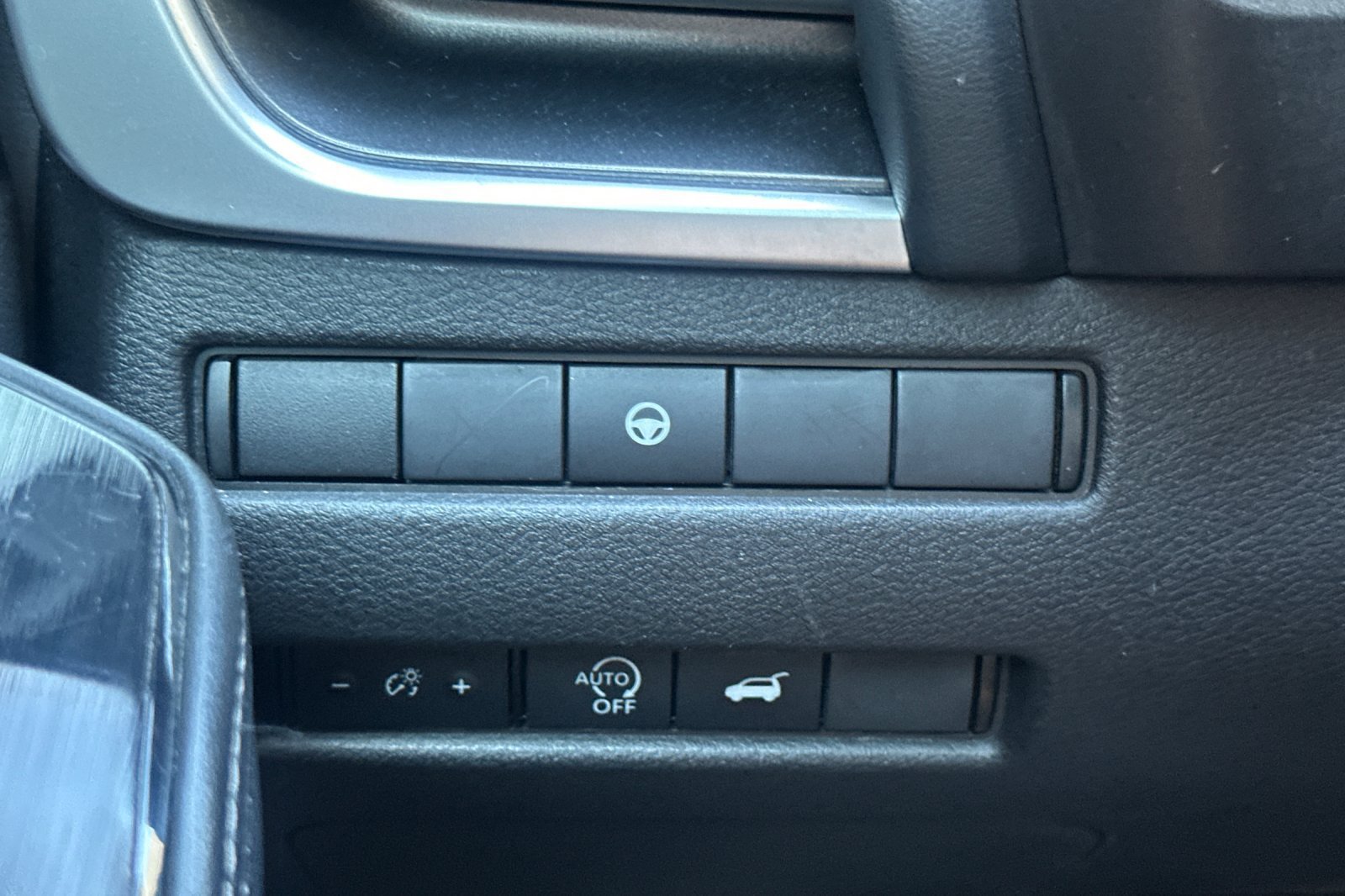 Certified 2024 Nissan Rogue SV AWD/4WD image 42