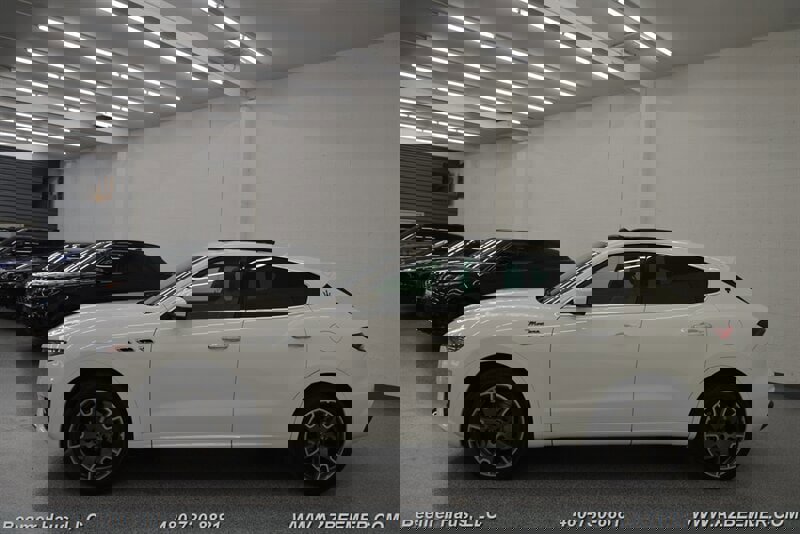 Used 2022 Maserati Levante Modena image 5