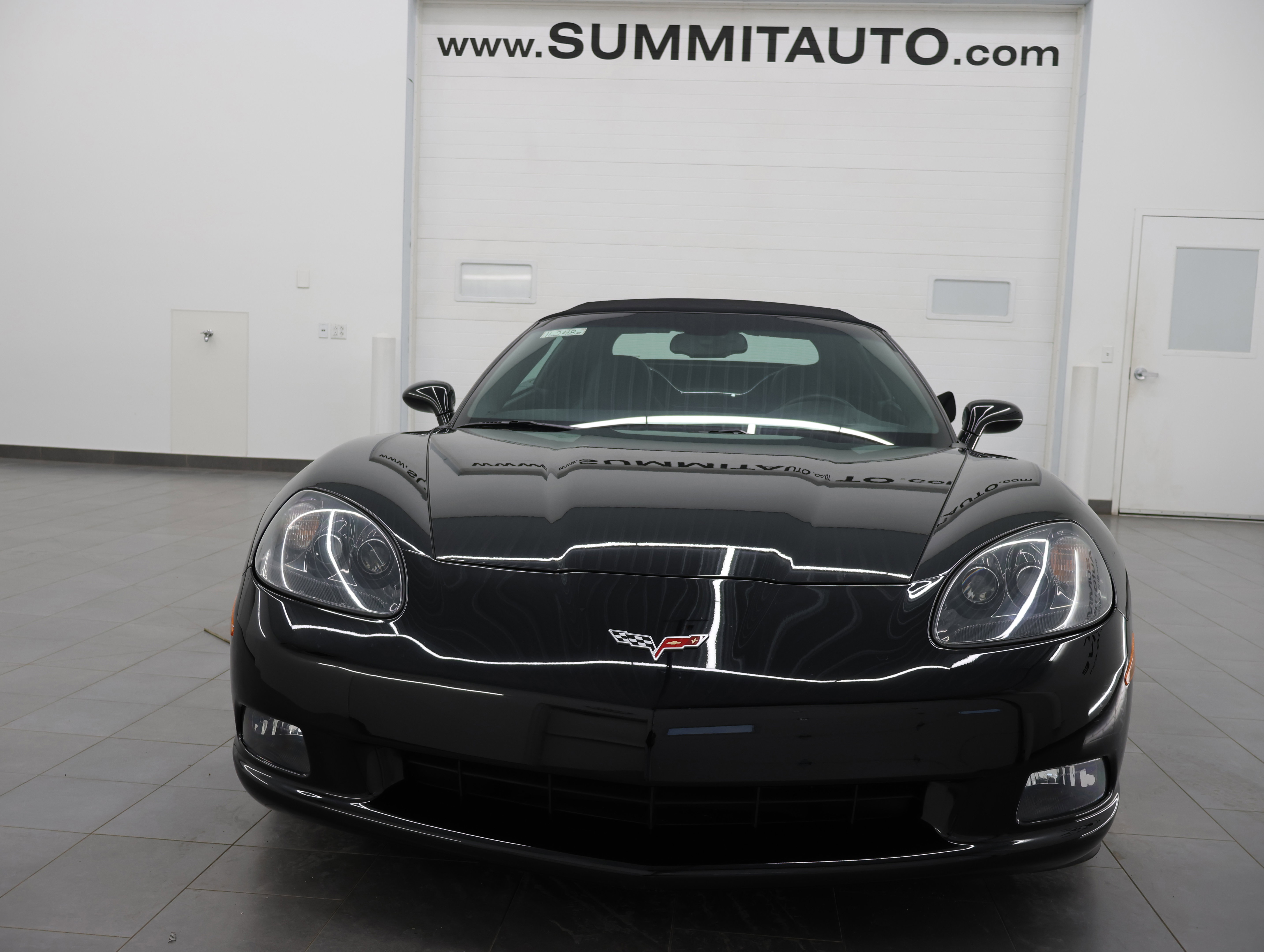 Used 2007 Chevrolet Corvette Convertible w/ Preferred Equipment Group image 16