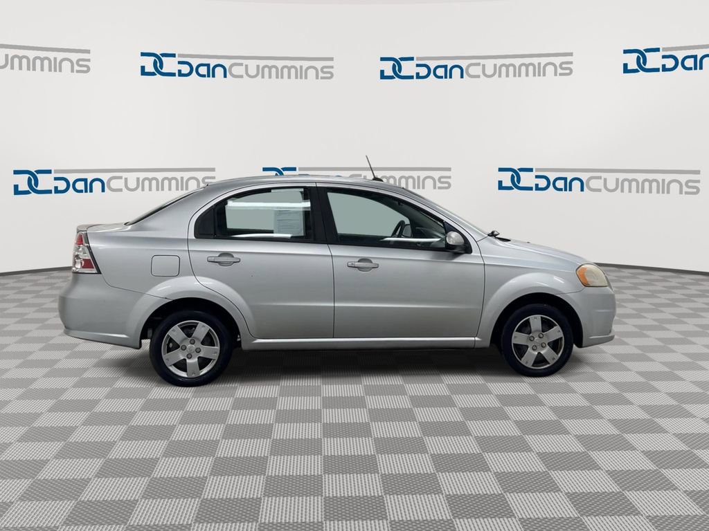 Used 2011 Chevrolet Aveo LT w/ Power and Convenience Package image 9
