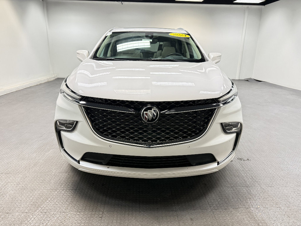 Used 2024 Buick Enclave Avenir w/ Avenir Technology Package AWD/4WD image 10
