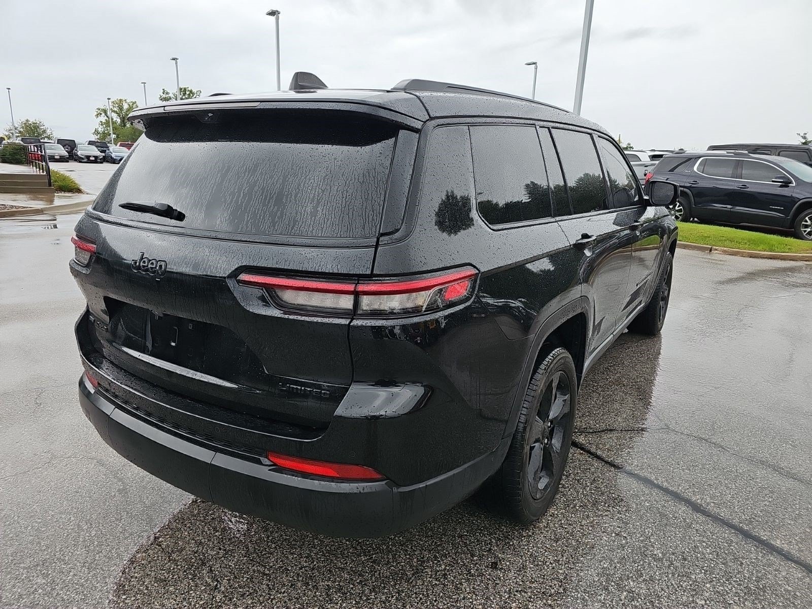 Used 2023 Jeep Grand Cherokee L Limited w/ Luxury Tech Group II AWD/4WD image 6