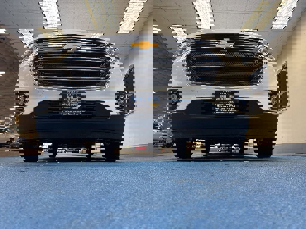 Used 2018 Chevrolet Traverse LT image 13