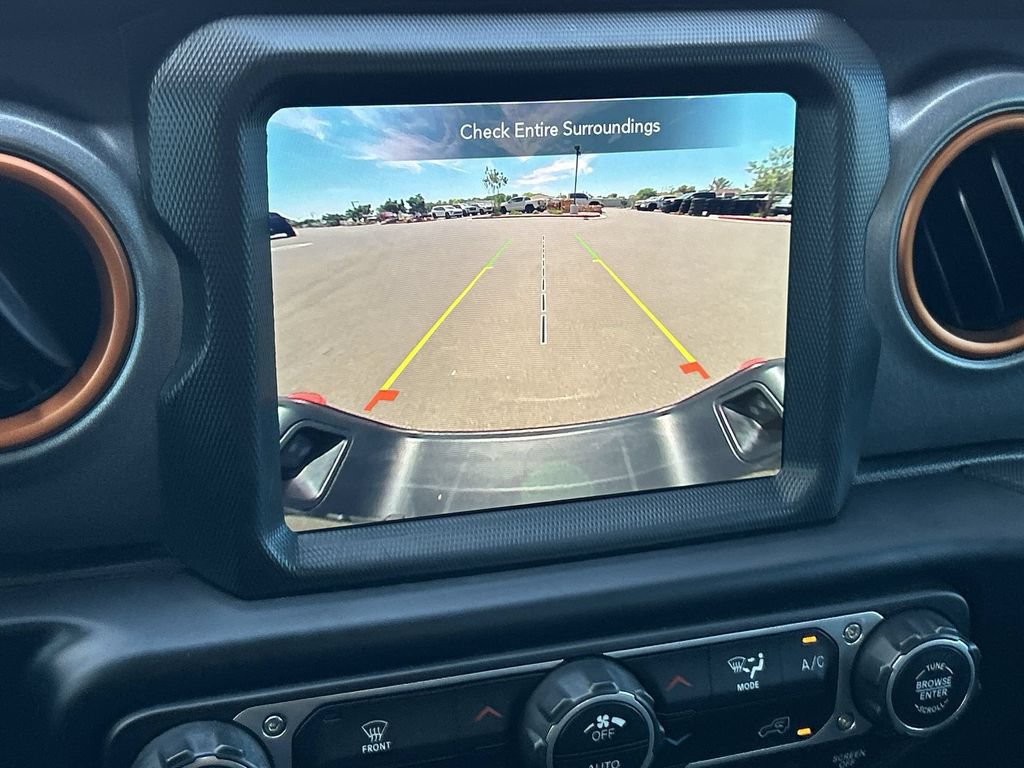 Used 2023 Jeep Gladiator Mojave AWD/4WD image 15