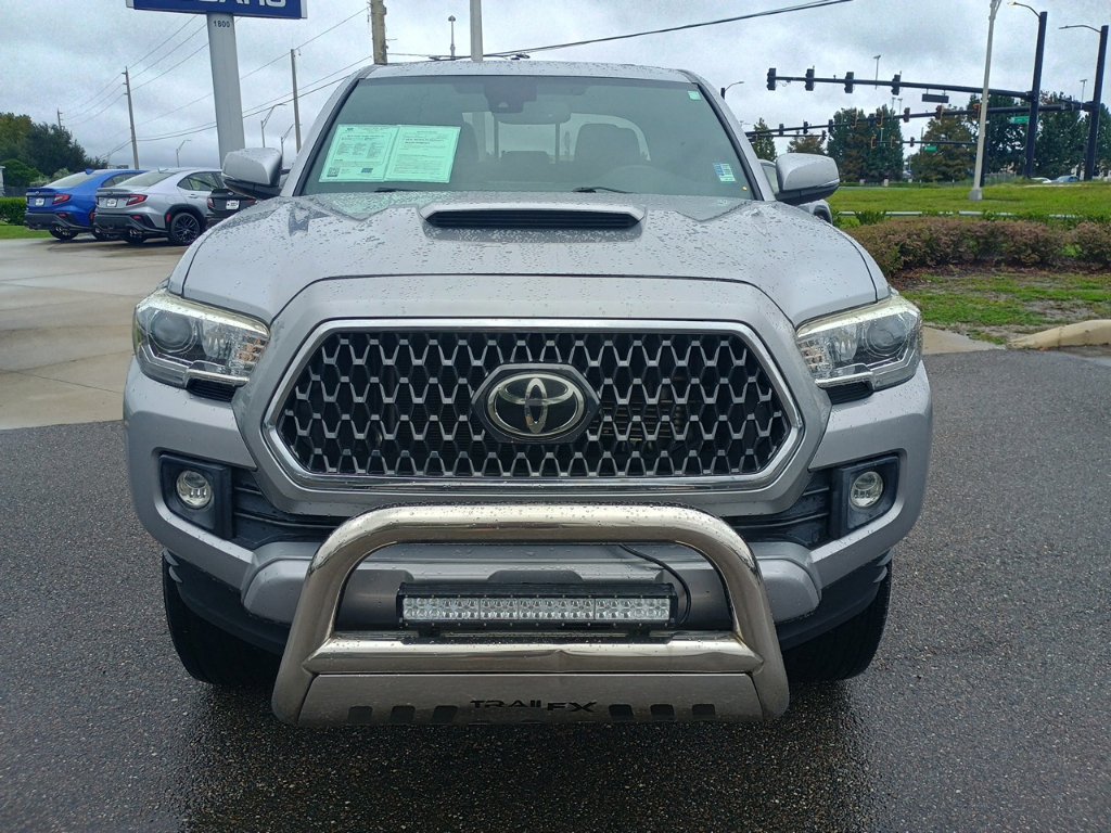 Used 2019 Toyota Tacoma TRD Sport w/ TRD Premium Sport Package AWD/4WD image 2