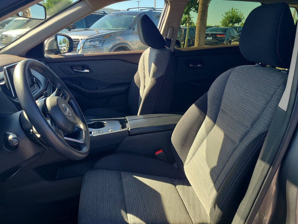 Used 2023 Nissan Rogue SV FWD image 22
