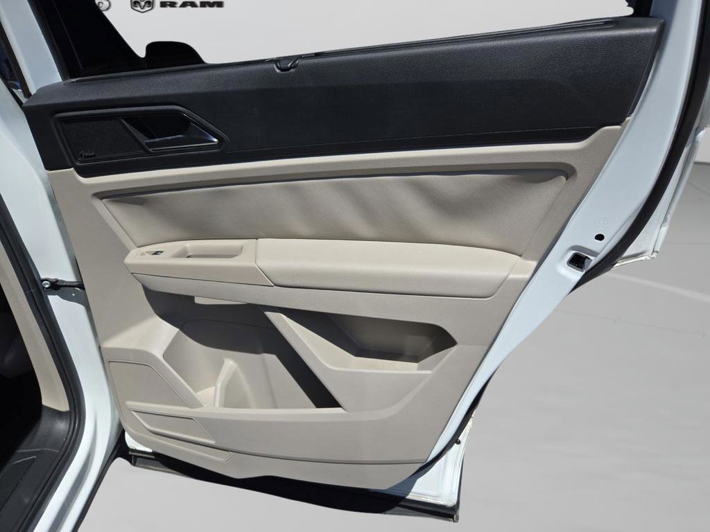 Used 2021 Volkswagen Atlas SEL Premium image 26