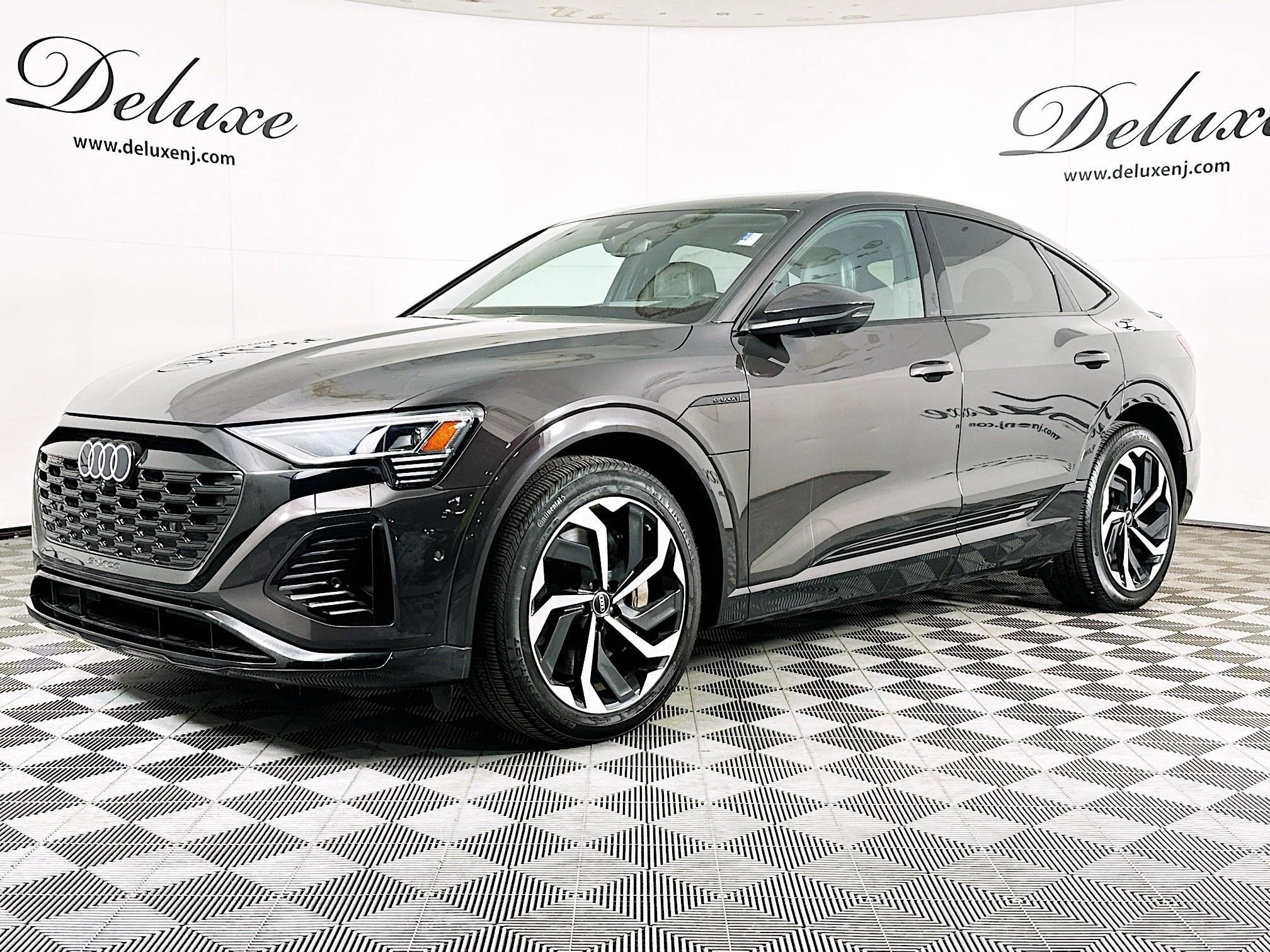 Used 2024 Audi Q8 e-tron Prestige w/ Prestige Package image 3
