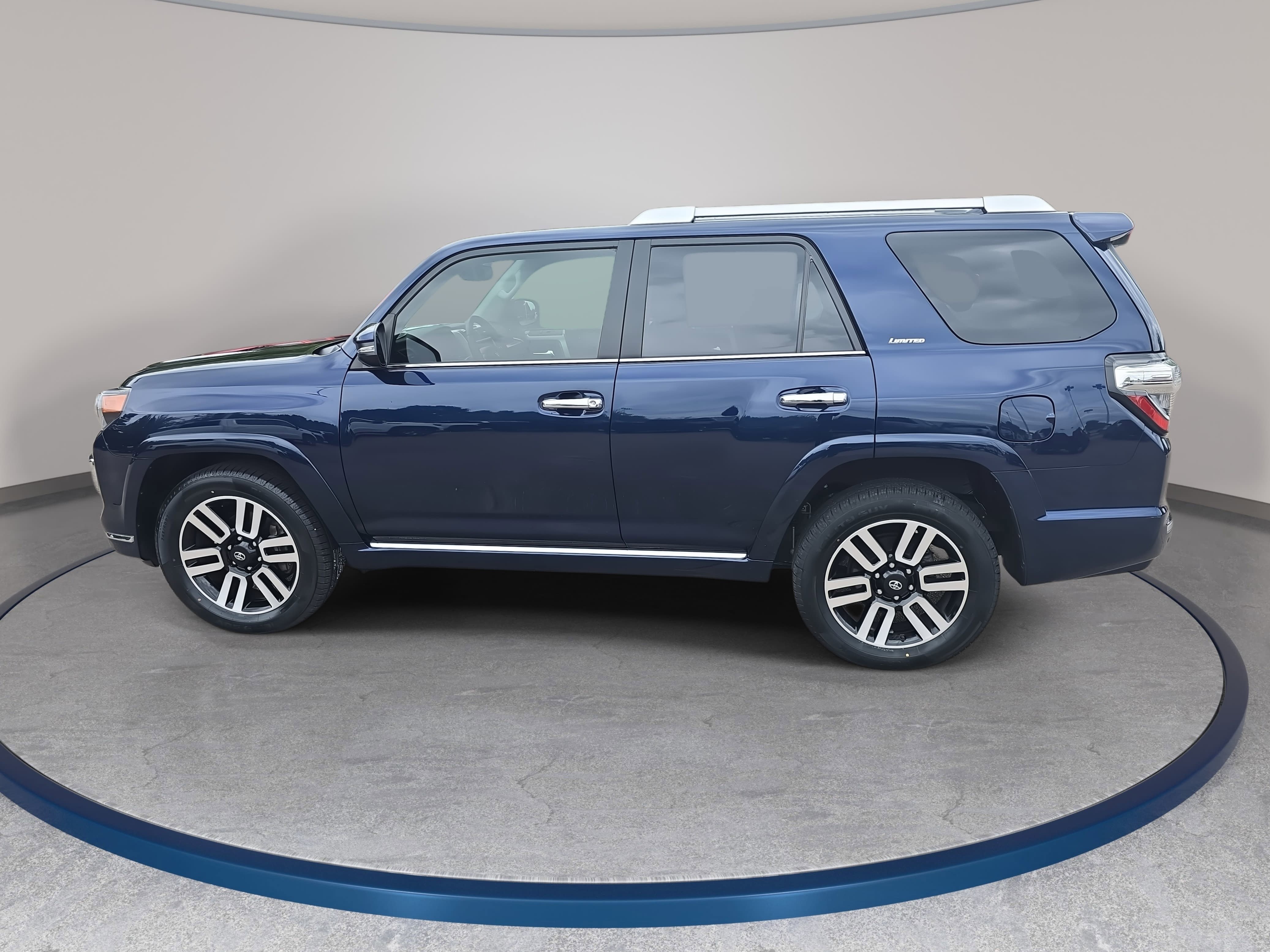 Used 2023 Toyota 4Runner Limited RWD image 8