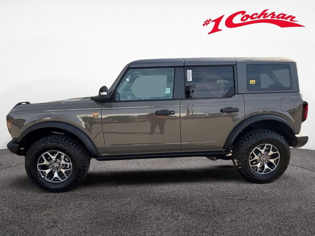New 2025 Ford Bronco Badlands AWD/4WD image 4