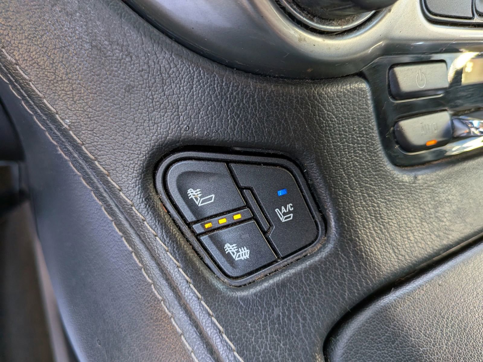 Used 2016 Chevrolet Suburban LTZ image 79