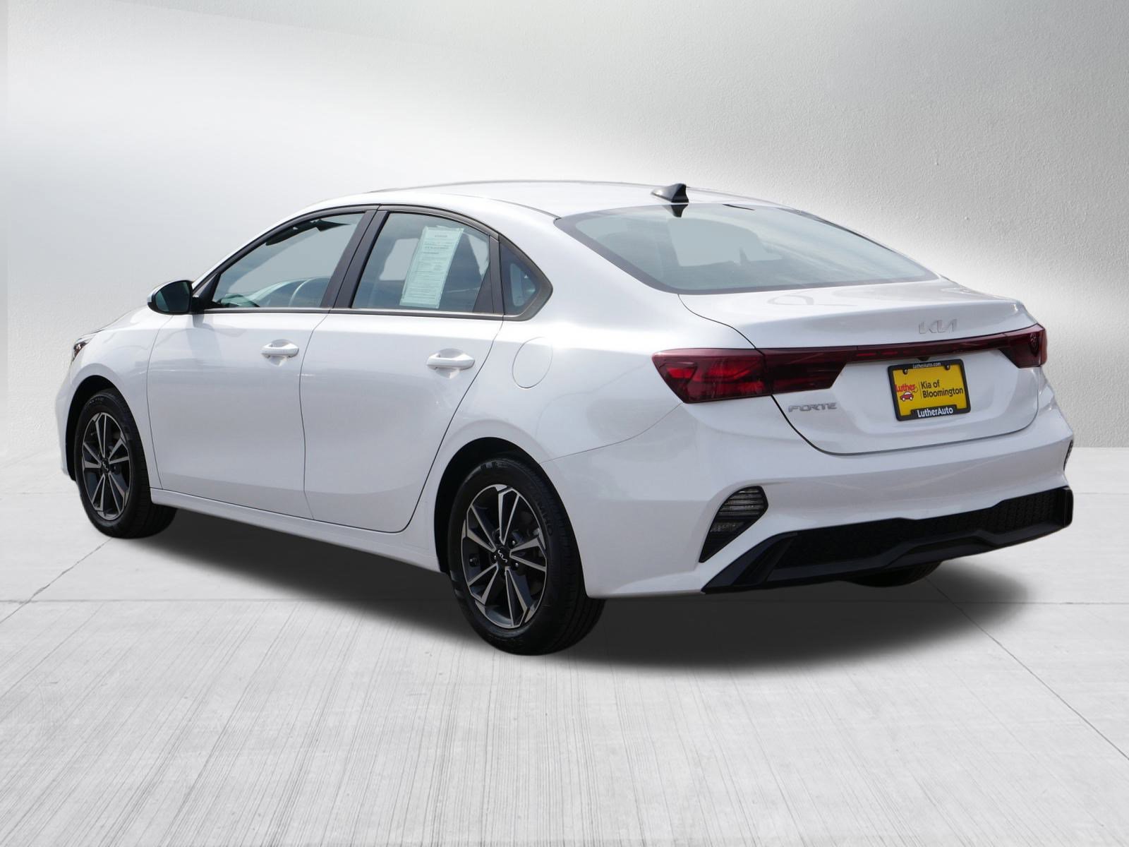 Certified 2022 Kia Forte LXS image 5