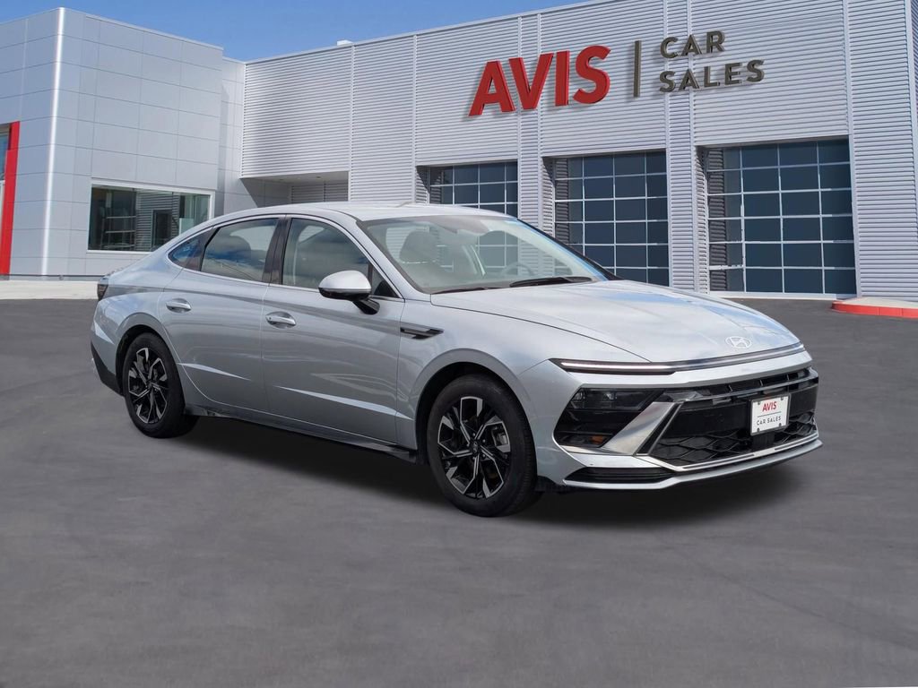 Used 2025 Hyundai Sonata SEL image 3