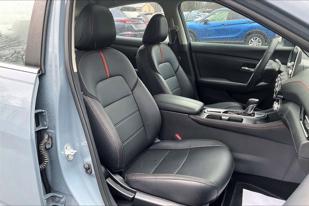 Used 2024 Nissan Sentra SR w/ SR Premium Package image 7