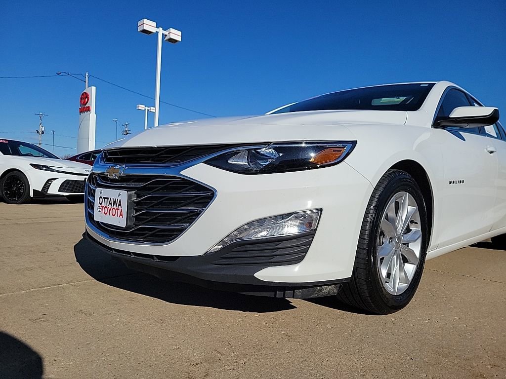 Used 2023 Chevrolet Malibu LT FWD image 14