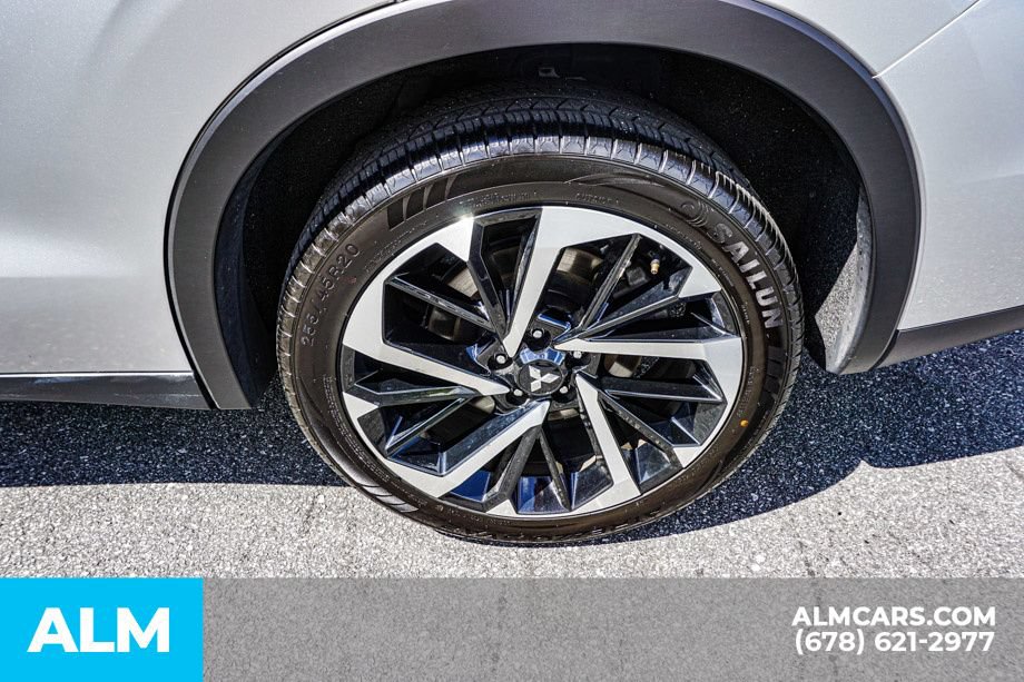 Used 2024 Mitsubishi Outlander SE AWD/4WD image 16