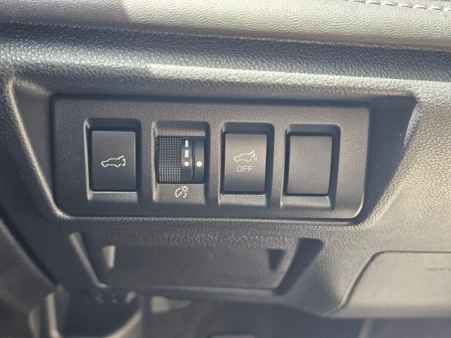 Used 2020 Subaru Outback Limited AWD/4WD image 39