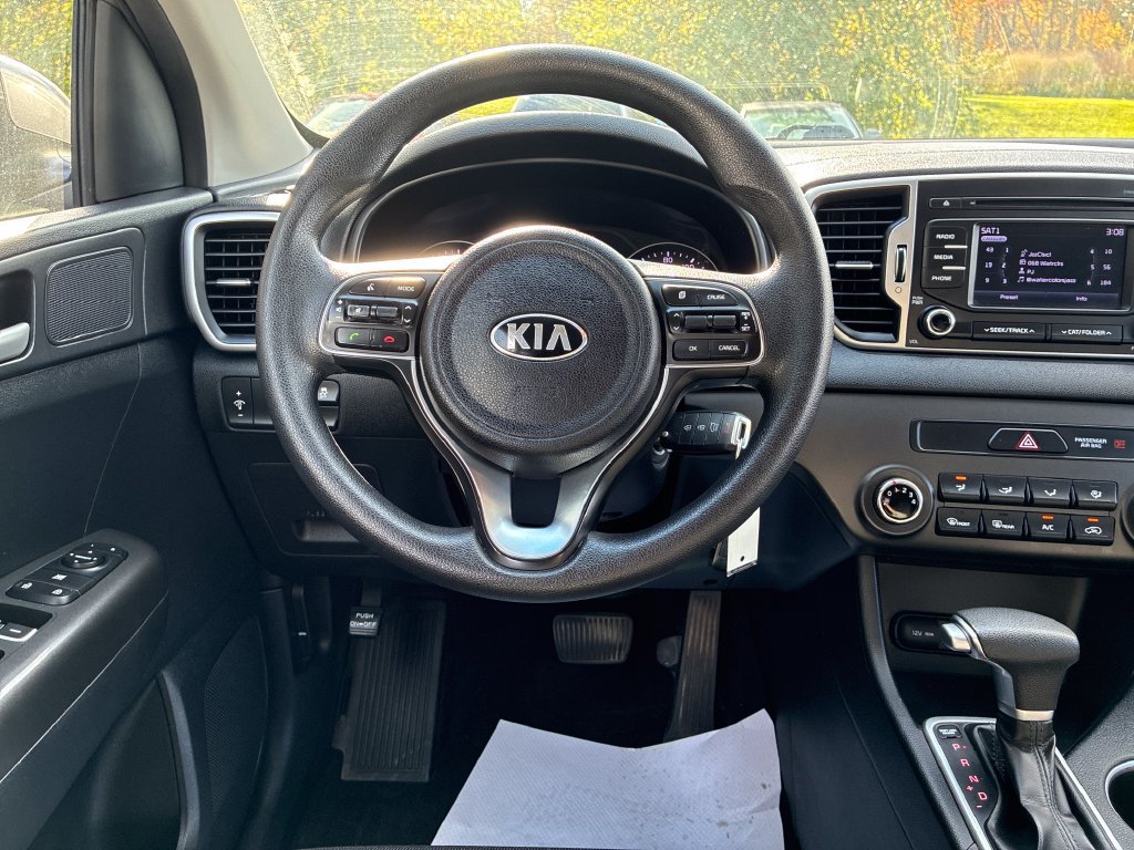 Used 2018 Kia Sportage LX AWD/4WD image 18