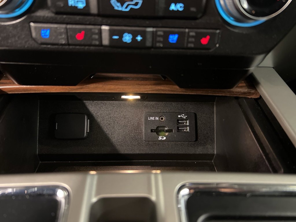 Used 2015 Ford F150 Lariat w/ Equipment Group 502A Luxury image 15