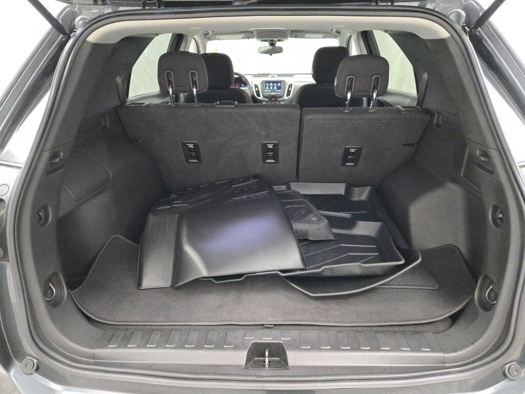 Used 2019 Chevrolet Equinox LT image 18