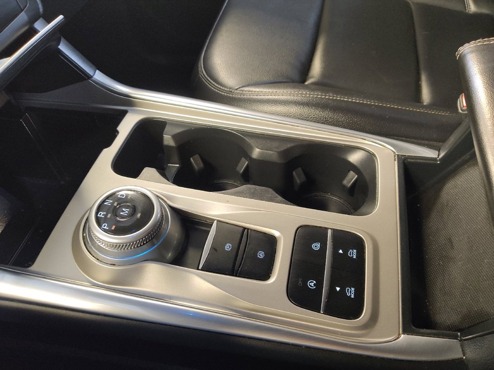 Used 2020 Ford Explorer XLT w/ Equipment Group 202A image 26