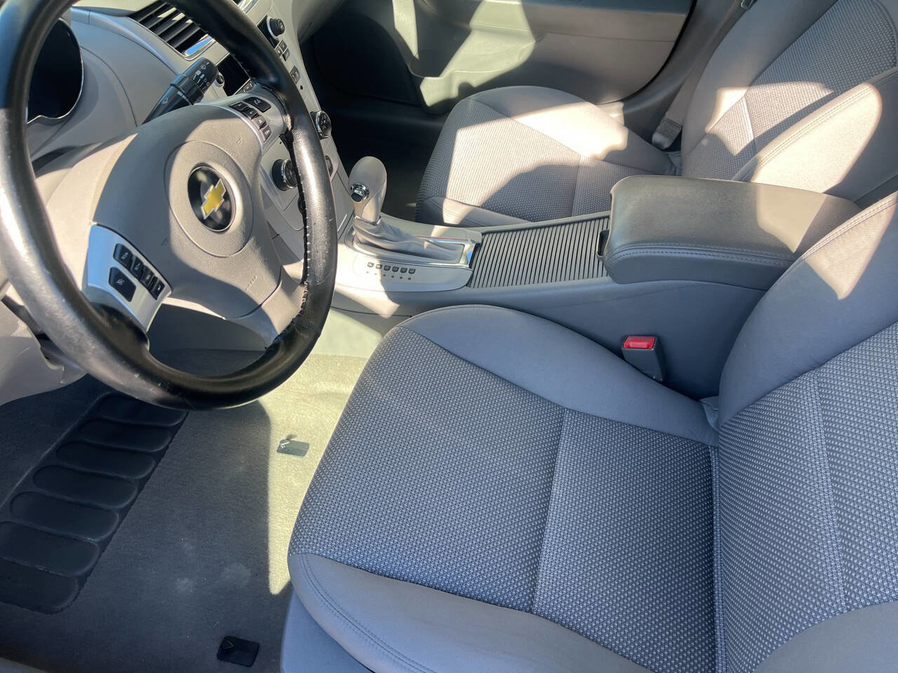 Used 2010 Chevrolet Malibu LS image 14