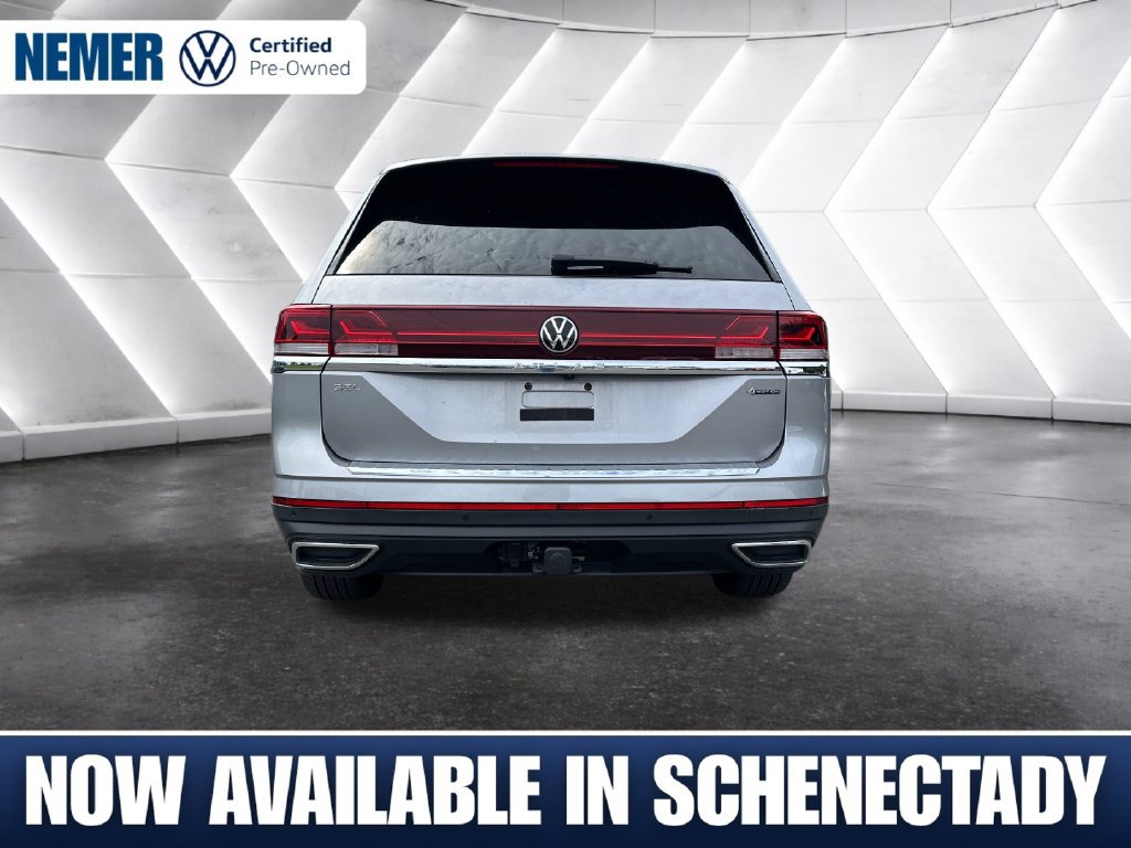 Used 2024 Volkswagen Atlas SEL AWD/4WD image 3