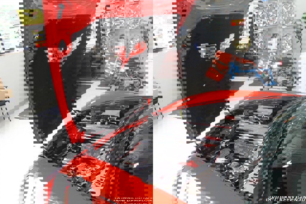 Used 2010 Chevrolet Corvette Grand Sport w/ Preferred Equipment Group image 32